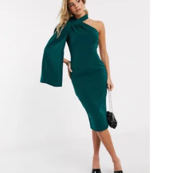Lavish Alice Dresses & Skirts - Lavish Alice Midi Cape Dress Size 4